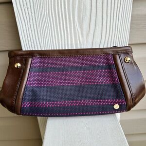 NWT Tre Vero clutch in navy & fuchsia tweed